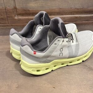 On Running Men's Athletic Shoes - 12.5